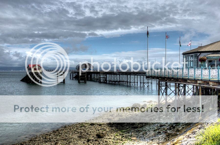 Mumbles Pier and the old lifeboat house, Swansea, Wales Photo Maestro