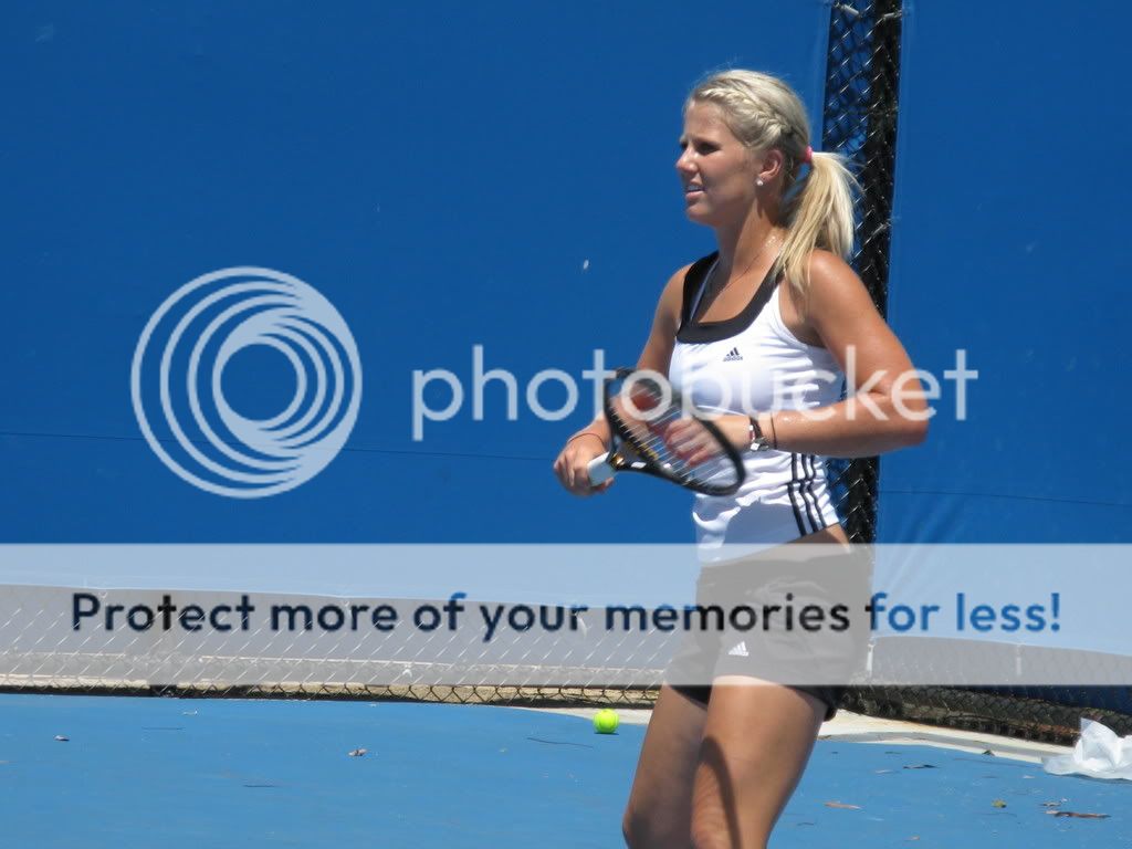 Isabella Holland Page 31