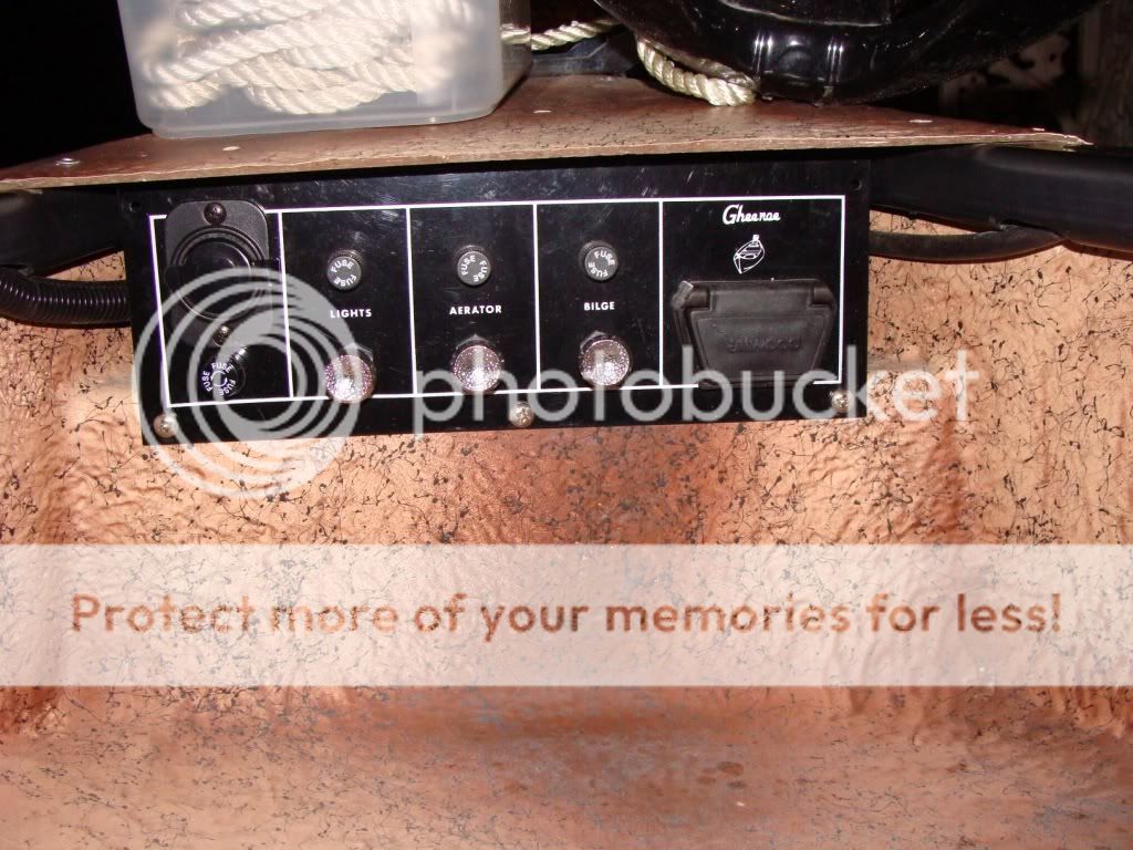 Shark Eyes and 12V Plug Dedicated To The Smallest Of Skiffs